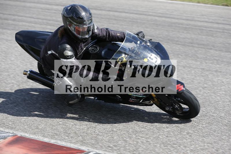 Archiv-2025/09 22.04.2025 Cornu Master School ADR/rot-rouge/5